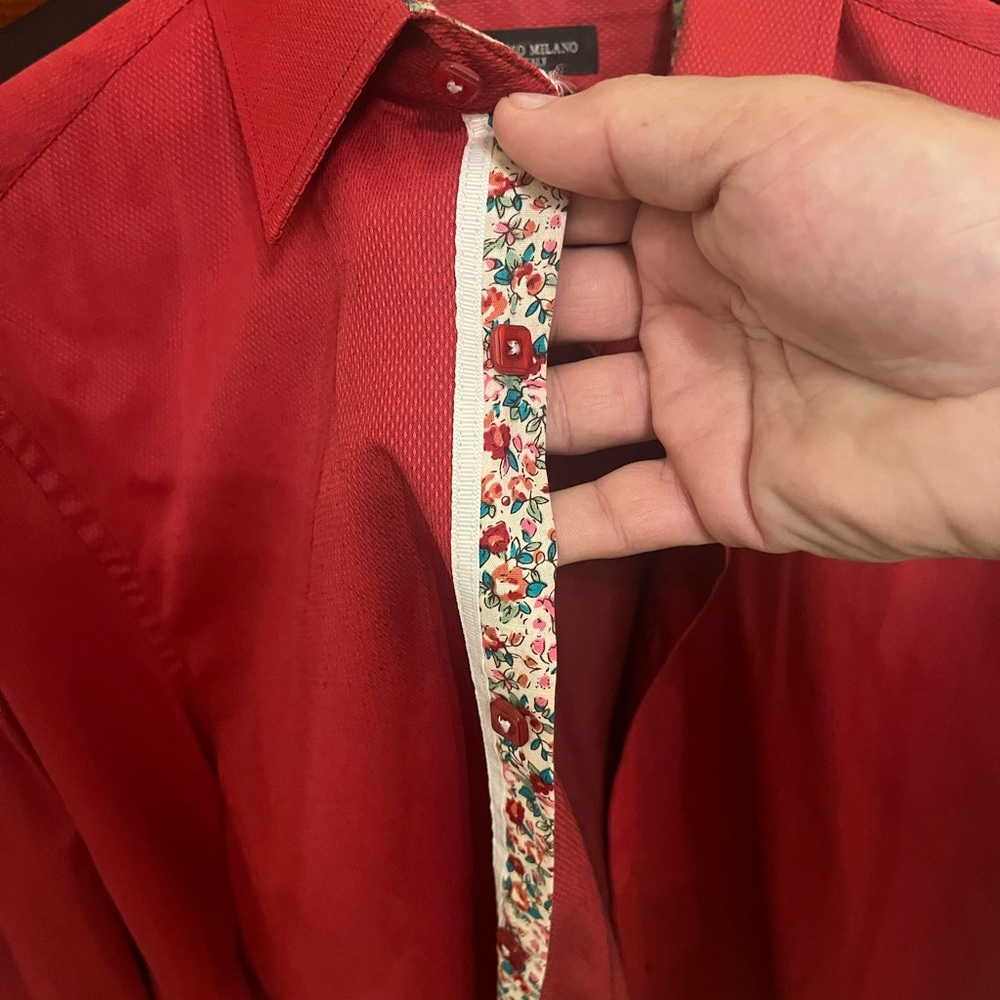 Beautiful Italian, dress shirt, maroon, in color. XL in size, but slim fit🇮🇹 - Picture 2 of 6